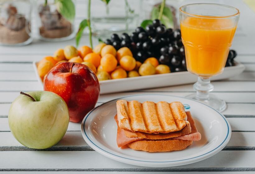 Отель Villa Baleia