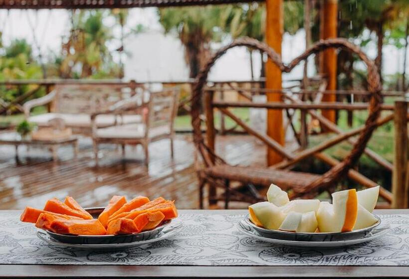 Отель Villa Baleia