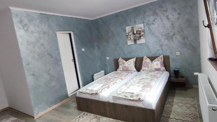 ペンション Panoráma Vendégház