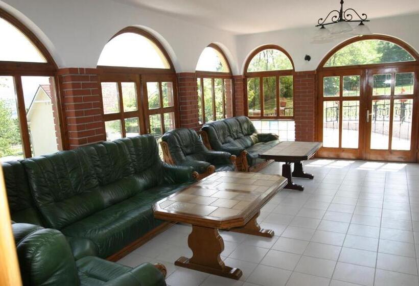 بنسيون Villa Teleki