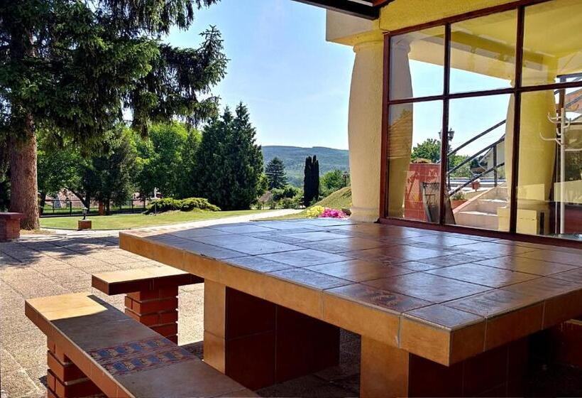 بنسيون Villa Teleki