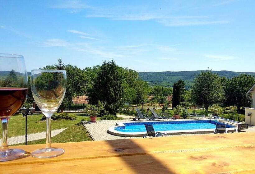 بنسيون Villa Teleki