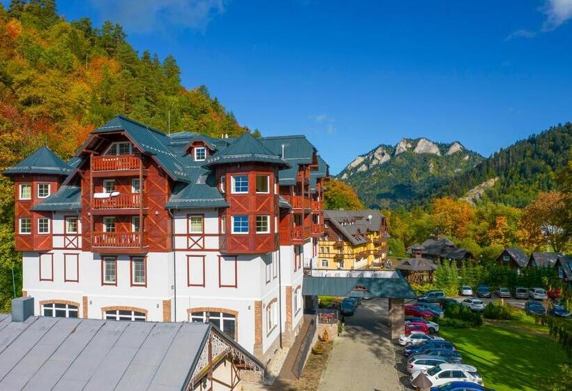 אתר נופש Kúpeľné Domčeky   Kúpele červený Kláštor Smerdžonka