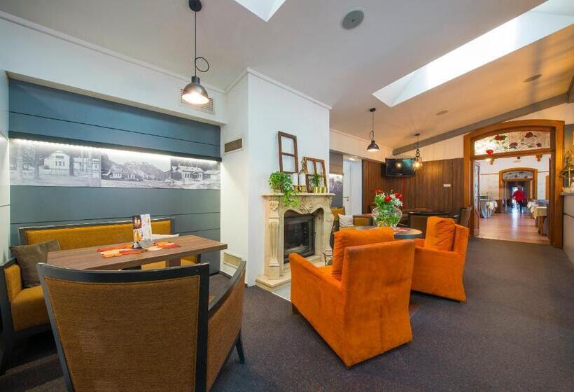 אתר נופש Kúpeľné Domčeky   Kúpele červený Kláštor Smerdžonka