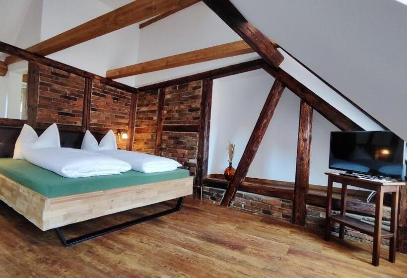 Traditions   Hotel Zur Tanne