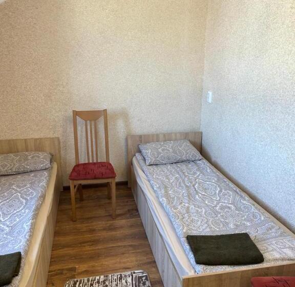 Hostel готель максим