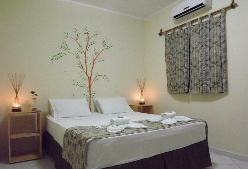 ユースホステル Vila Pura Vida