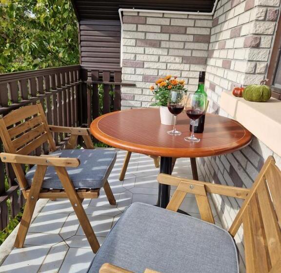 ベッドアンドブレックファースト Balaton Panzió Füred