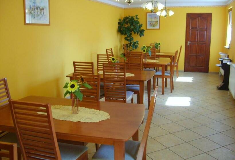 Bed and Breakfast Szűts Panzió