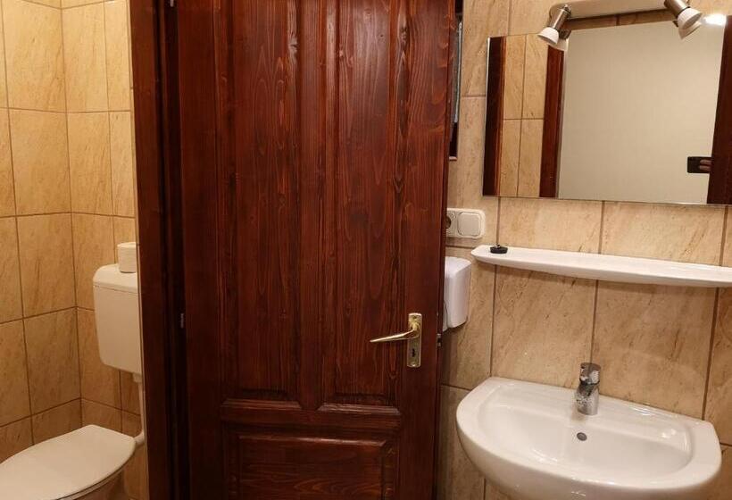 Bed and Breakfast Szűts Panzió