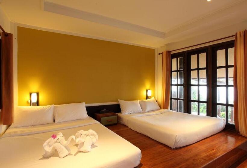 Captain Hook Resort @koh Kood