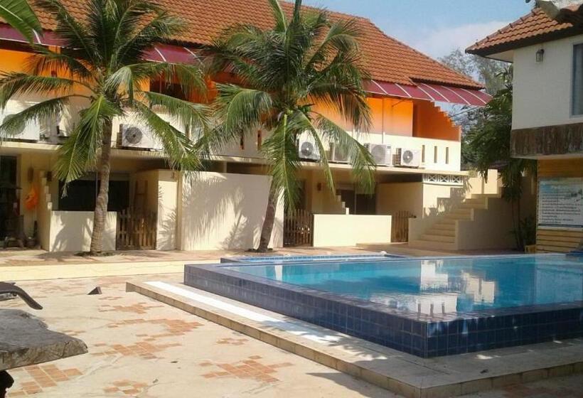 Chanchaolao Beach Resort