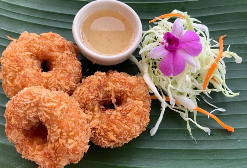 Chanchaolao Beach Resort