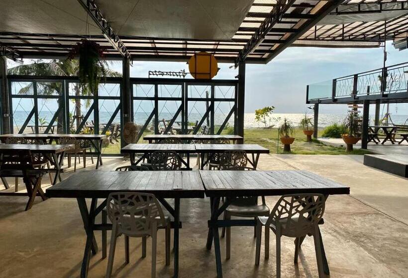 Chanchaolao Beach Resort