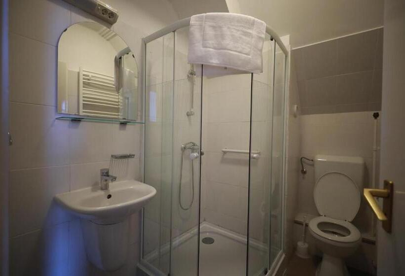 فندق Geopark Vendégház