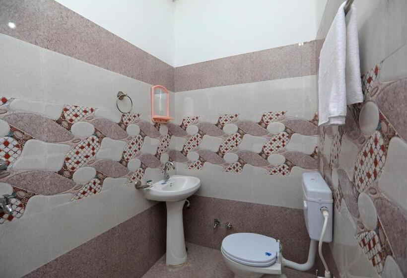 בית מלון כפרי Oyo 40061 King Palace