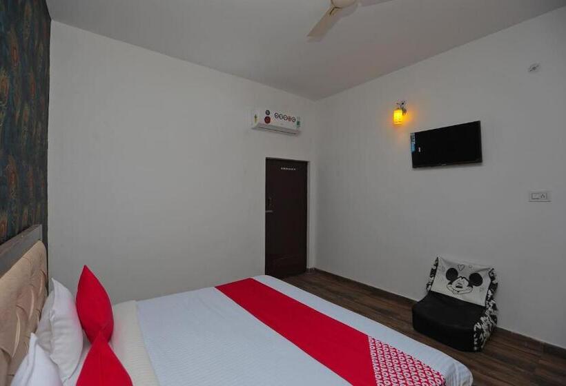 בית מלון כפרי Oyo 40061 King Palace