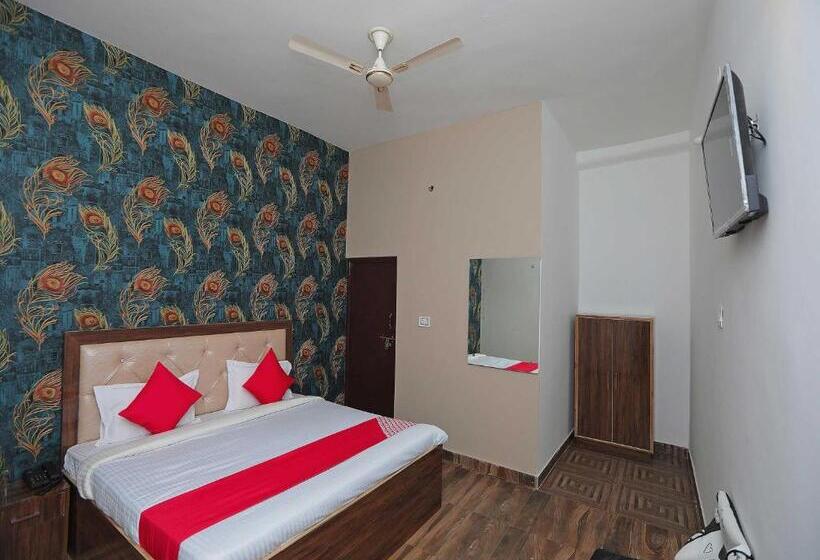 בית מלון כפרי Oyo 40061 King Palace