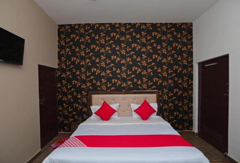 בית מלון כפרי Oyo 40061 King Palace