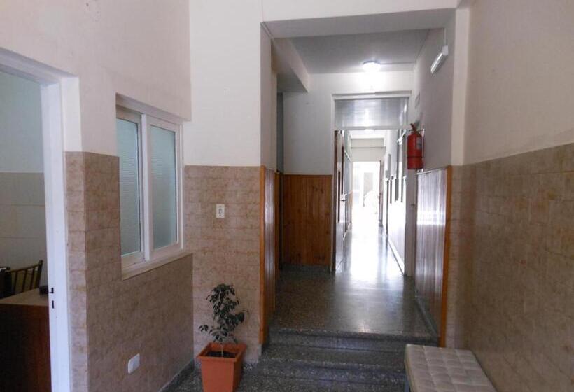 Отель Patricias 381