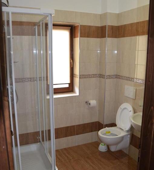 酒店 Pensiunea Zana Muntilor