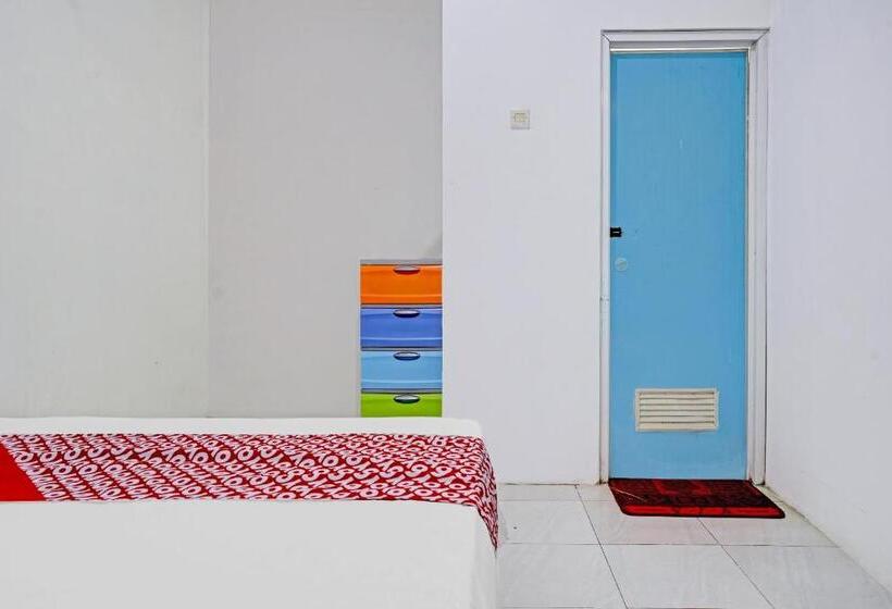 Отель Siliwangi Guest House Syariah Redpartner