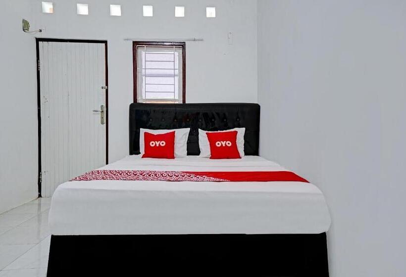 Отель Siliwangi Guest House Syariah Redpartner