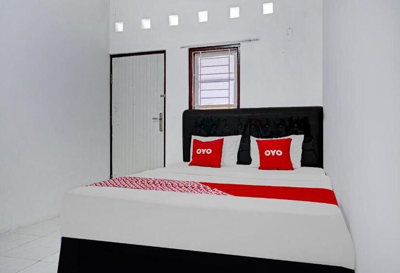 Отель Siliwangi Guest House Syariah Redpartner