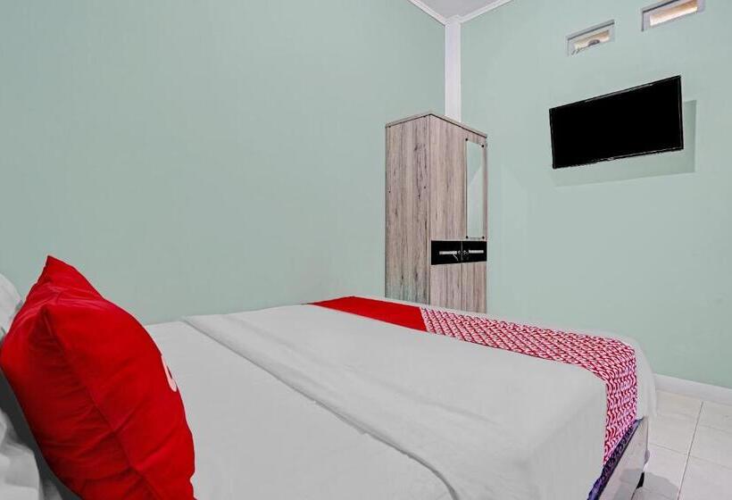 Отель Siliwangi Guest House Syariah Redpartner