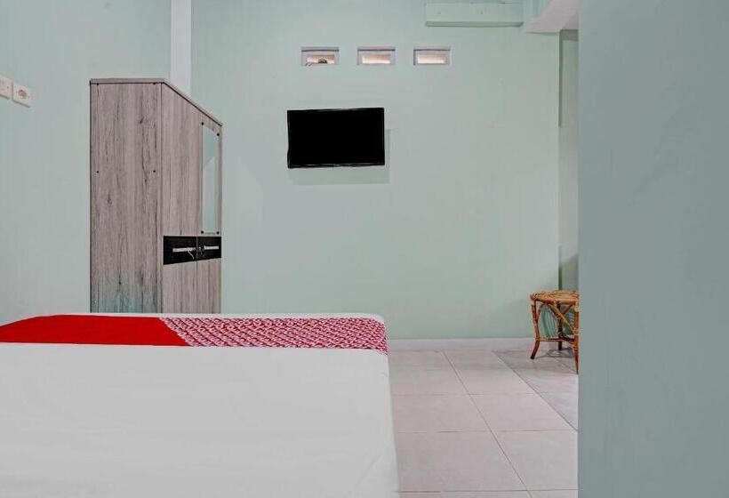 Отель Siliwangi Guest House Syariah Redpartner