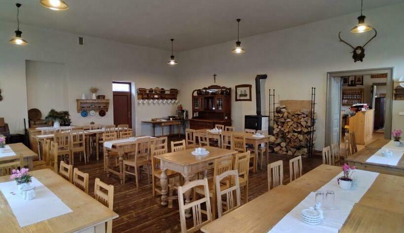 בית מלון כפרי Zámeček Klokočov