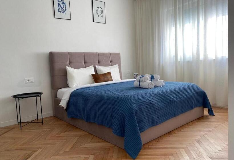 Myslym Shyri S Apartments