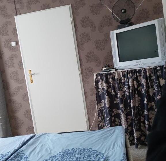 بنسيون All Inn Köre