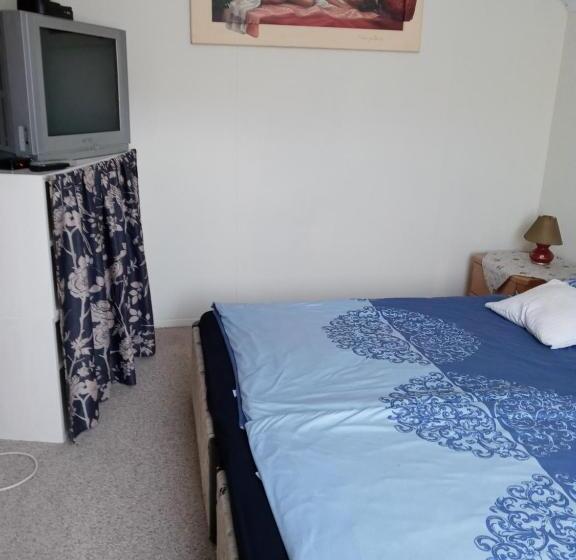 פנסיון All Inn Köre