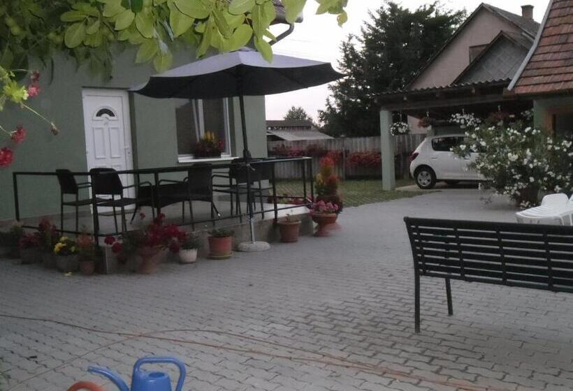 펜션 Attila Vendégház Tápiószentmárton