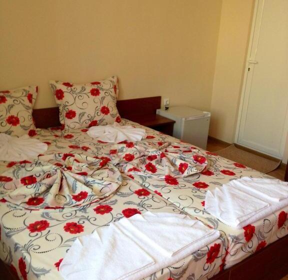 بنسيون Guest House Natali