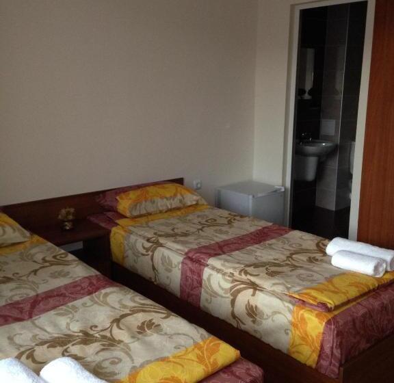 بنسيون Guest House Natali