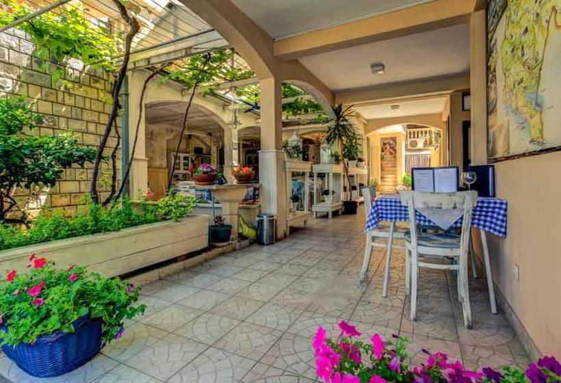 پانسیون Mali Miločer Bay Accommodation