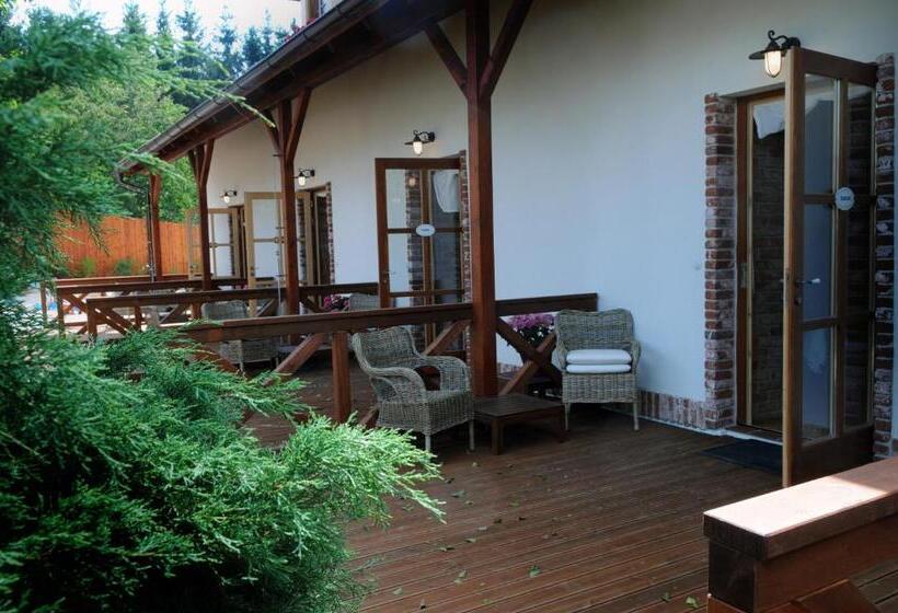 膳宿费 Starý Svět