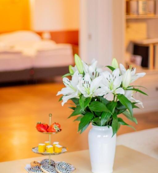 پانسیون Suite Stays By Hotel La Perla