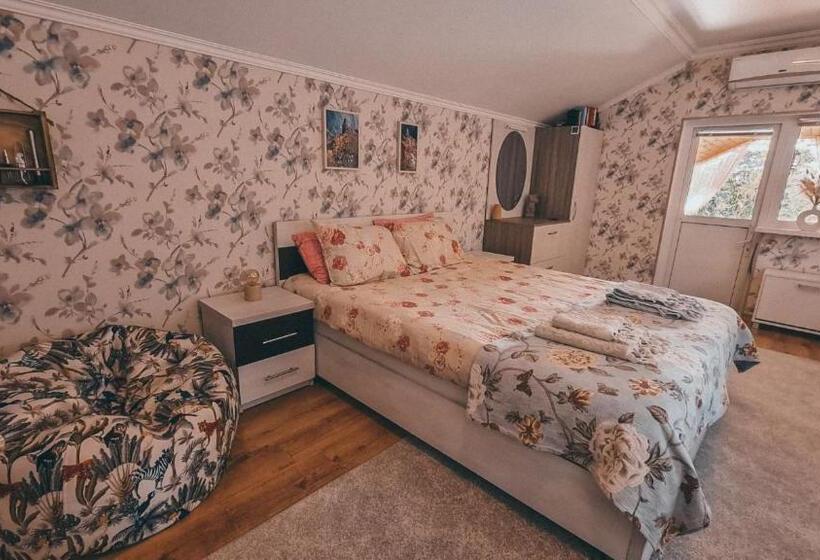 پانسیون White Valley Entire Guest House Next To Forest