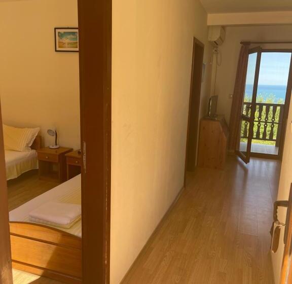 منتجع Complex Terazini