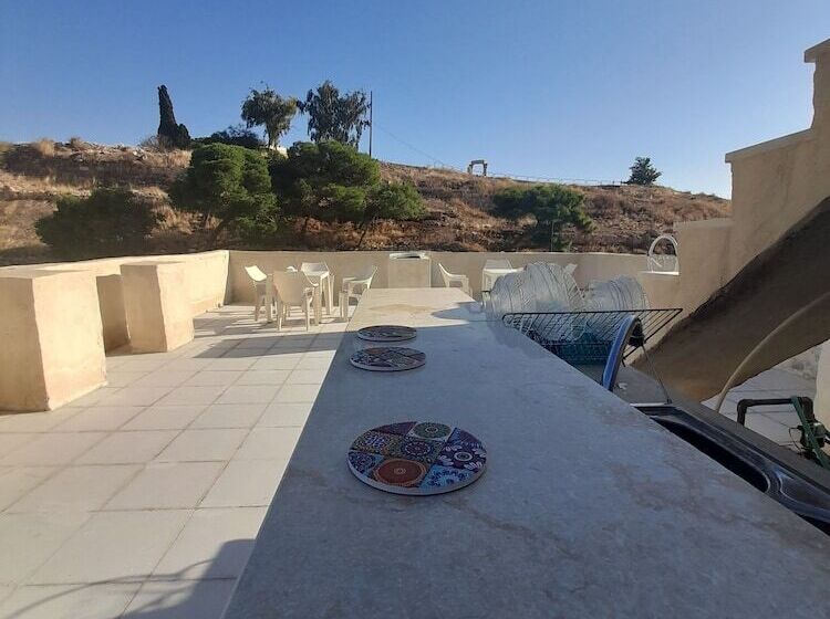 هتل Citadel Apartments غير سياحي