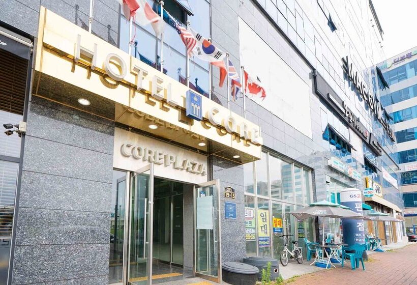 ホテル Core
