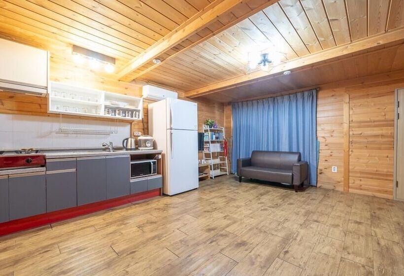 Hotel Gapyeong Tori Spa Pension