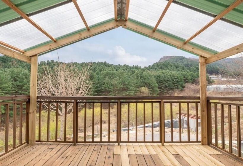 Hotel Gapyeong Tori Spa Pension