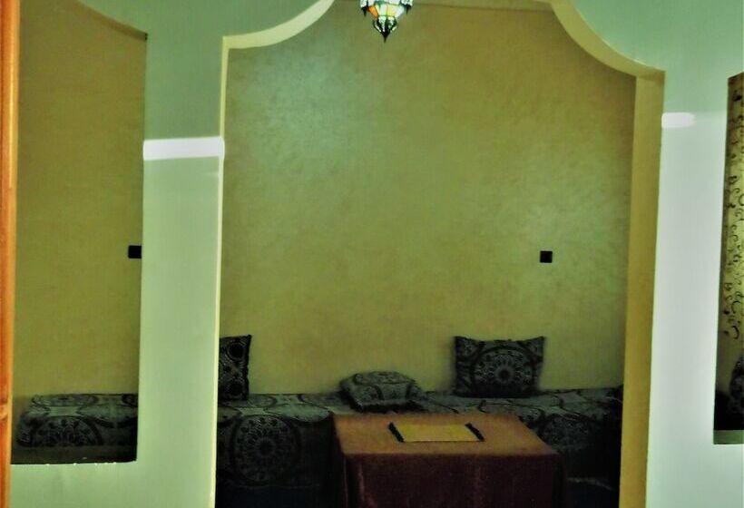 هتل Hostel Tifinagh