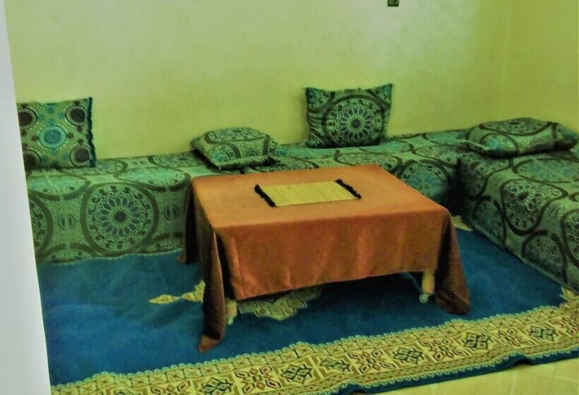 هتل Hostel Tifinagh