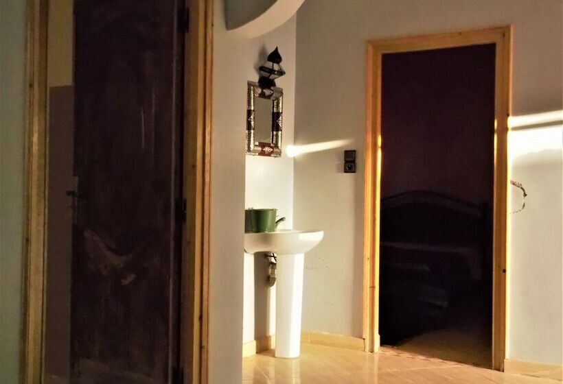 هتل Hostel Tifinagh