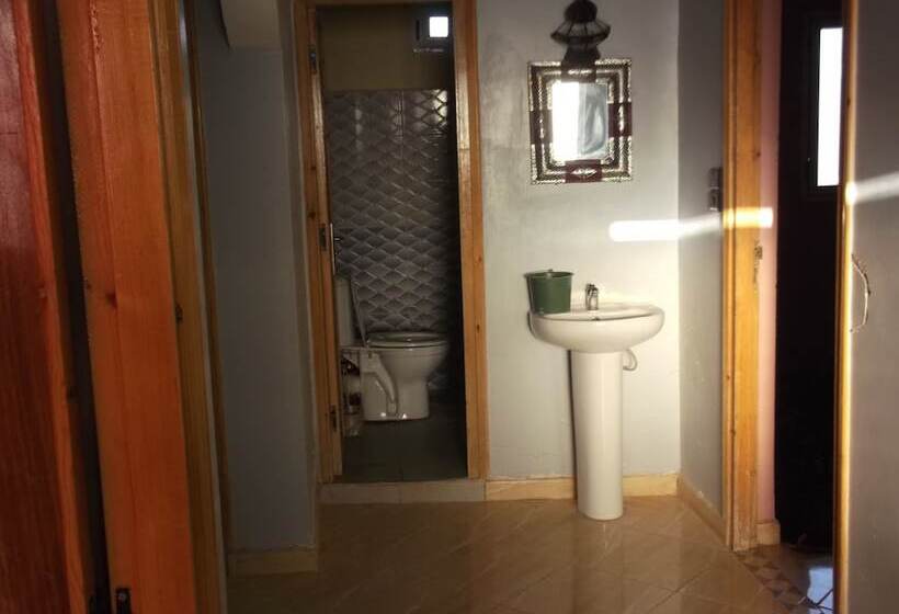 هتل Hostel Tifinagh